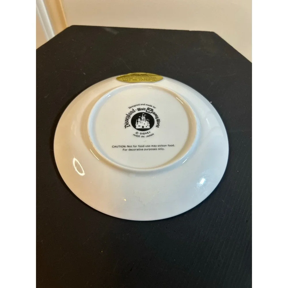 Vintage Disneyland Castle Trinket Dish 4